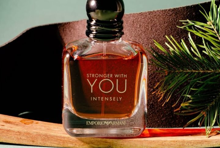 Emporio Armani Stronger With You Intensely Giorgio Armani perfume