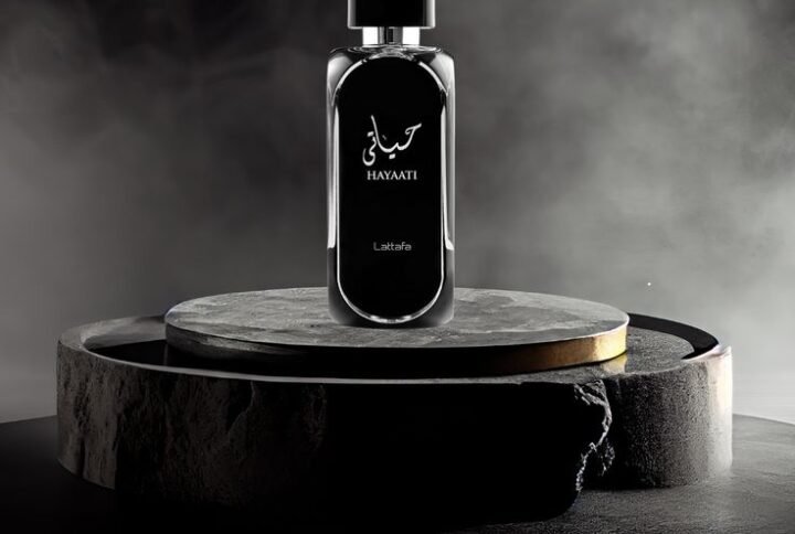 Lattafa Hayaati Black perfume